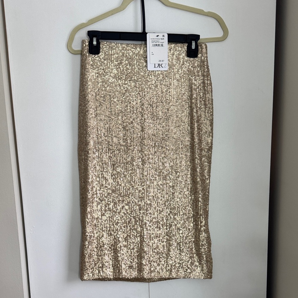 DR2 Sparkling Gold Pencil Skirt